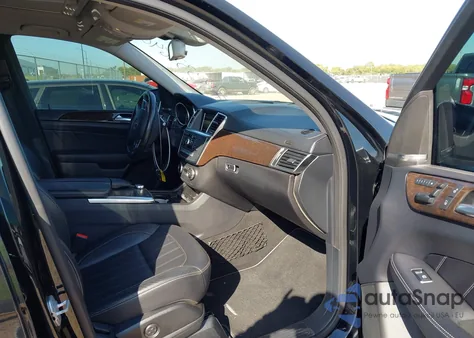 2015 Mercedes-Benz Gl 450 4Matic z USA, uszkodzony, nr VIN 4JGDF6EE4FA475494